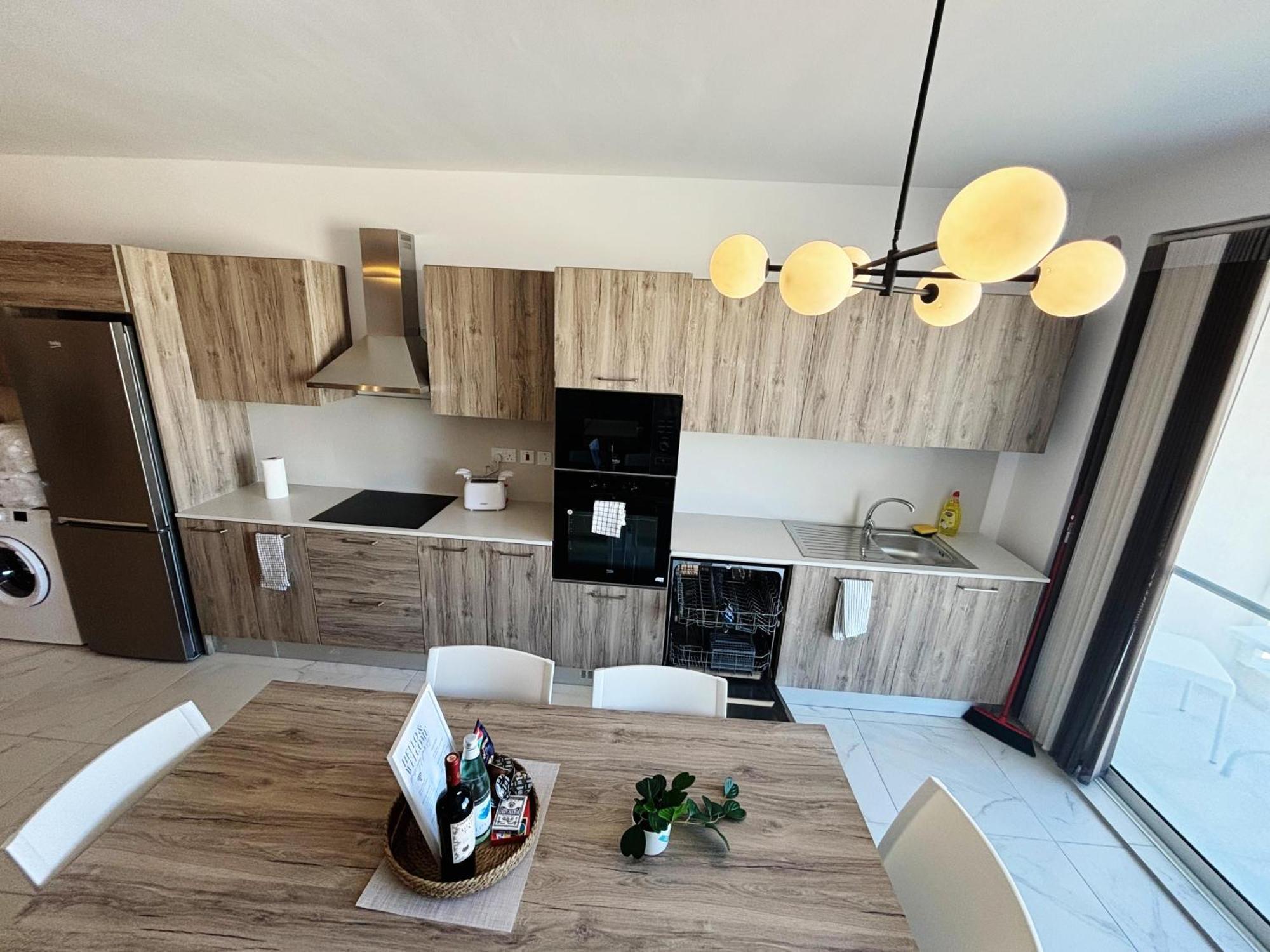 St Julians Brand New Apartamento