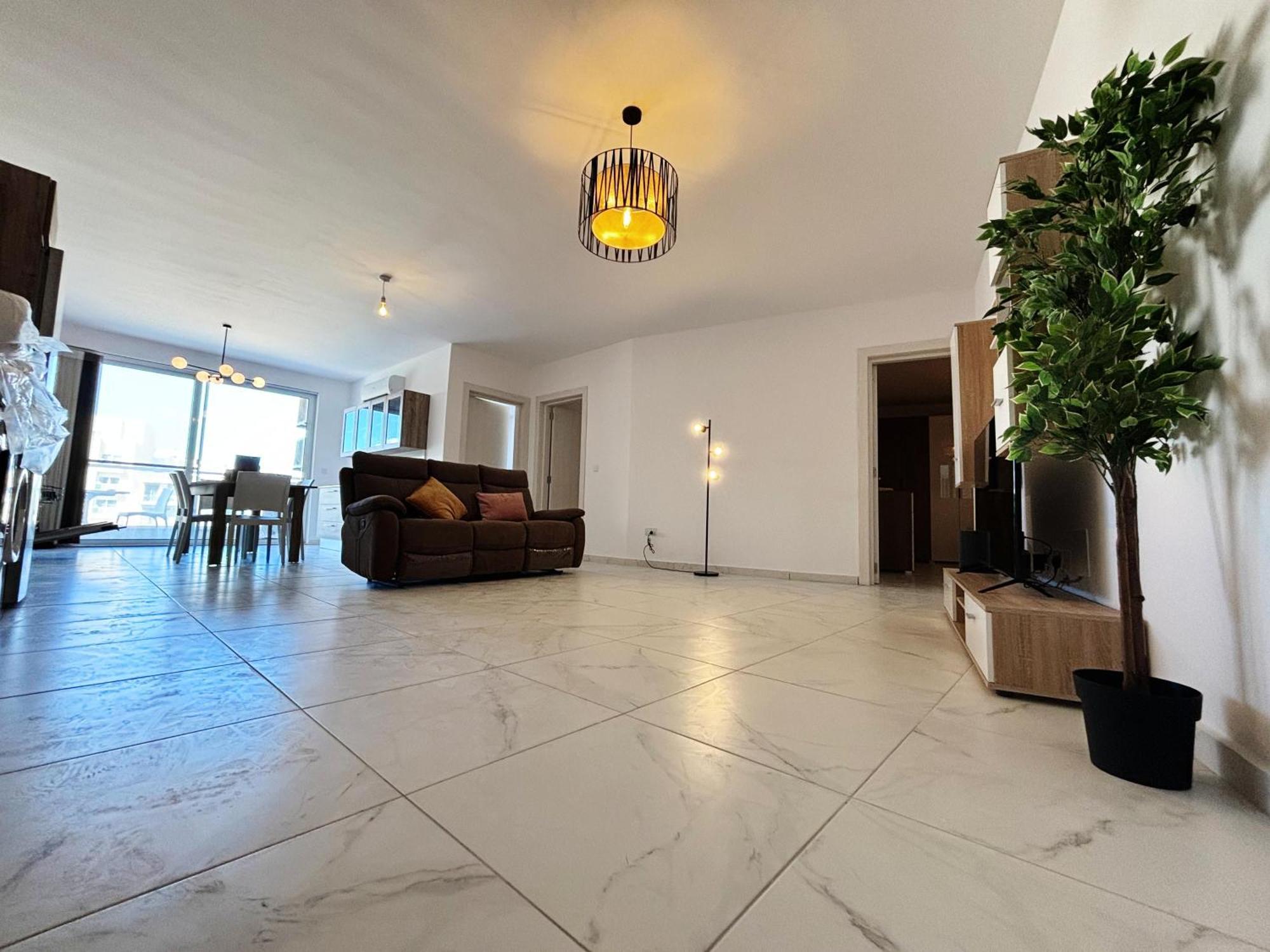 St Julians Brand New Apartamento Is-Swieqi