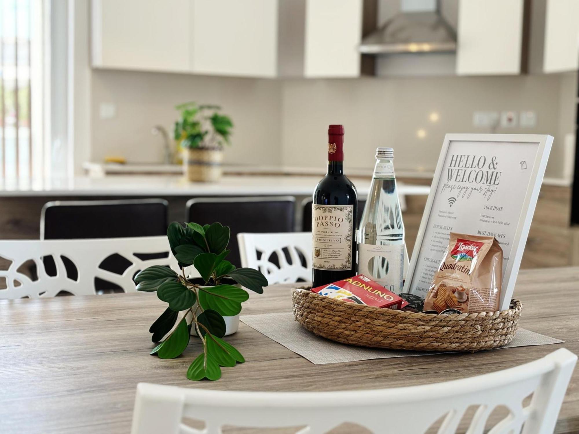 St Julians Brand New Apartamento *